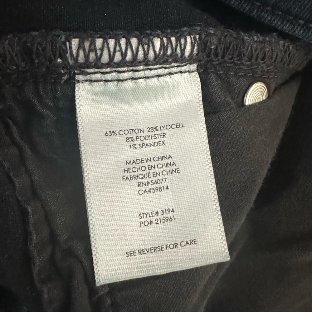 CAbi Style #3194 Dark Dusk Curvy Skinny Distressed Jeans- Size 6 - Picture 9 of 10